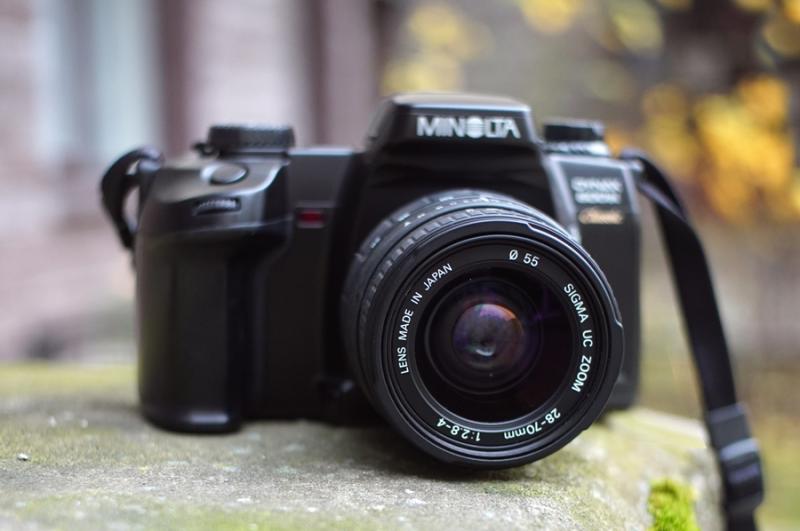 В свежей поставке пленочных фотоаппаратов: Minolta Dynax 600si 