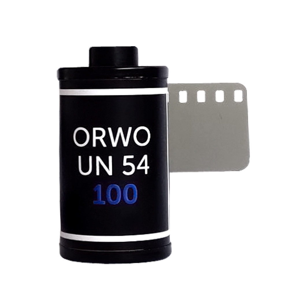 ORWO UN54 100 35mm FOQUS