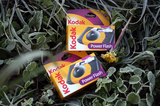 Одноразовые пленочные фотоаппараты Kodak Power Flash как хороший подарок фотографу