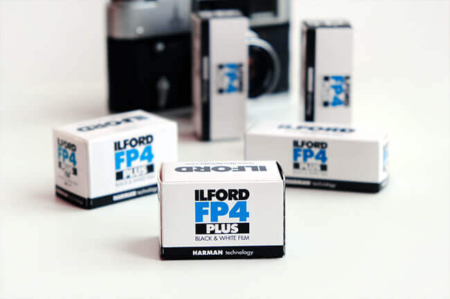 Чёрно-белая фотопленка Ilford в наличии в FOQUS.