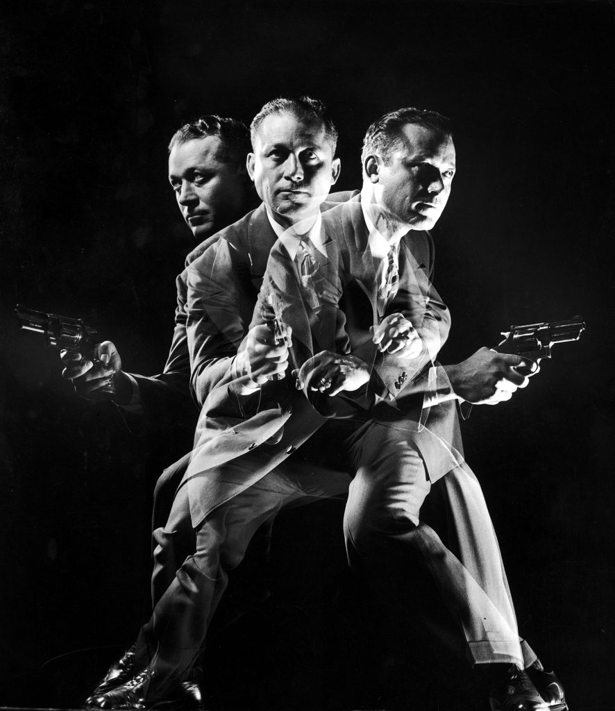 150303-gjon-mili-stroboscopic-01-886x1024.jpg 150303-gjon-mili-stroboscopic-01-886x1024.jpg